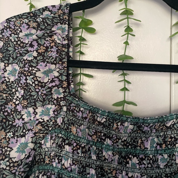 NWT American Eagle Floral Smocked Square Neck Top Blouse - Small - Picture 4 of 12